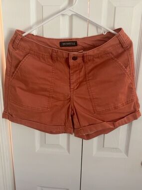 Soundstyle Women's Cuffed Rust Orange Shorts